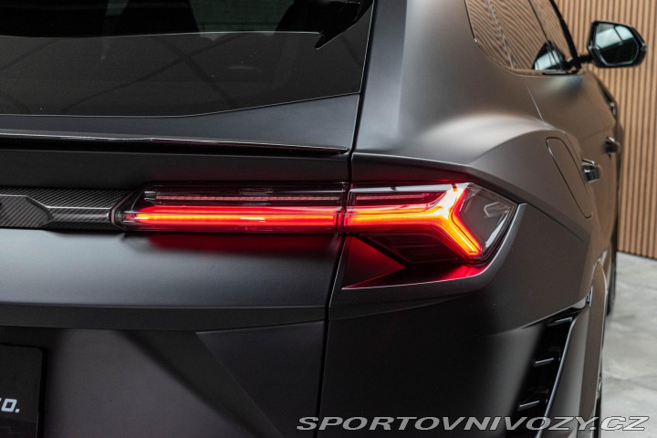 Lamborghini Urus *REZERVACE* 2023