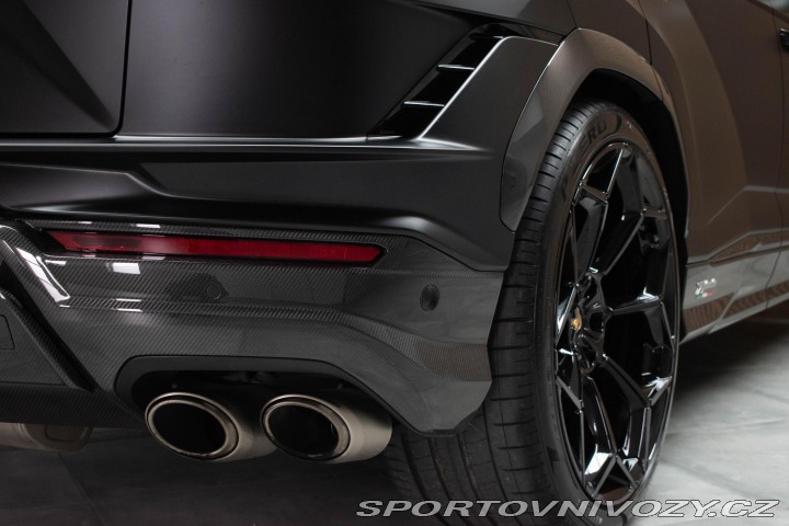 Lamborghini Urus *REZERVACE* 2023