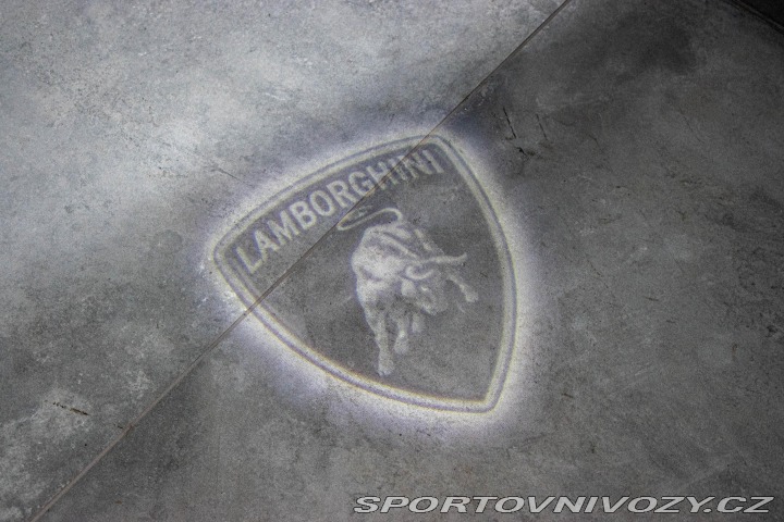 Lamborghini Urus *REZERVACE* 2023