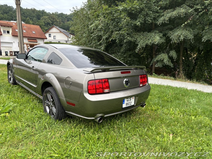 Ford Mustang Ford Mustang 4,6 GT 2005