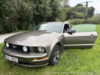 Ford Mustang Ford Mustang 4,6 GT 2005