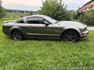 Ford Mustang Ford Mustang 4,6 GT 2005