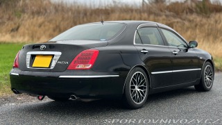 Toyota  Crown Majesta V8
