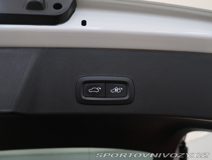 Volvo Ostatní modely XC40 Inscription T5 AWD Polest 2019