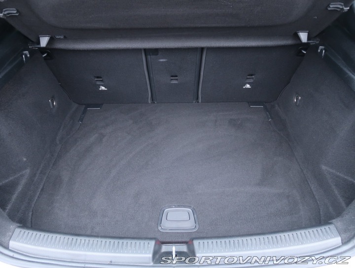 Mercedes-Benz A AMG line A 200 d 2021