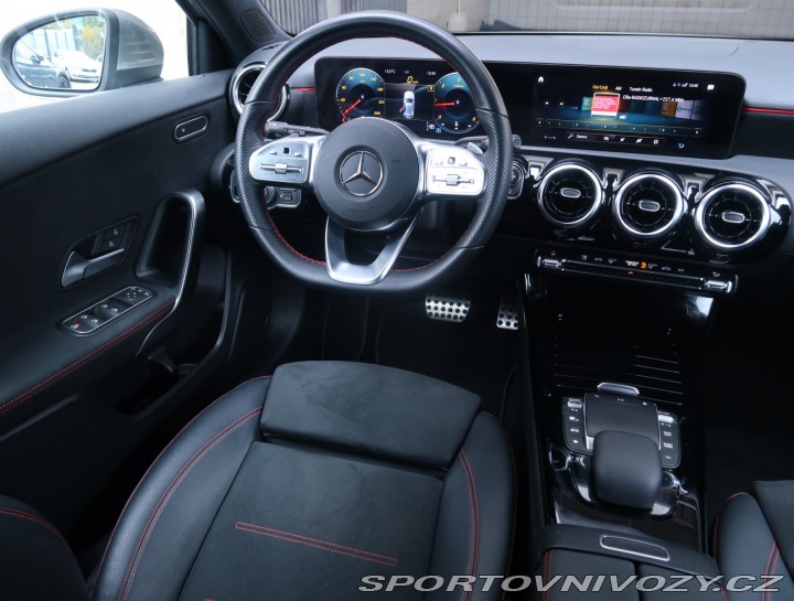 Mercedes-Benz A AMG line A 200 d 2021