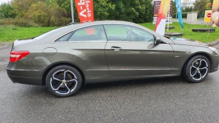 Mercedes-Benz E kupé šestiválec , 3 l, 11