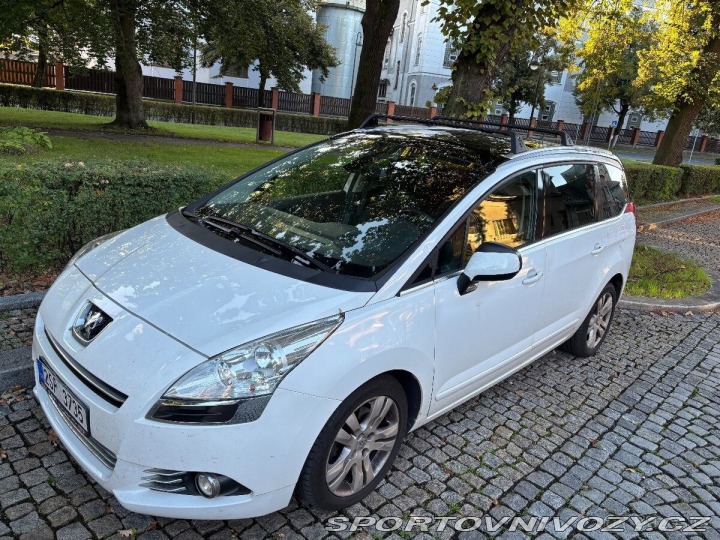 Peugeot Ostatní modely 5008 2,0 HDi Automat 1800