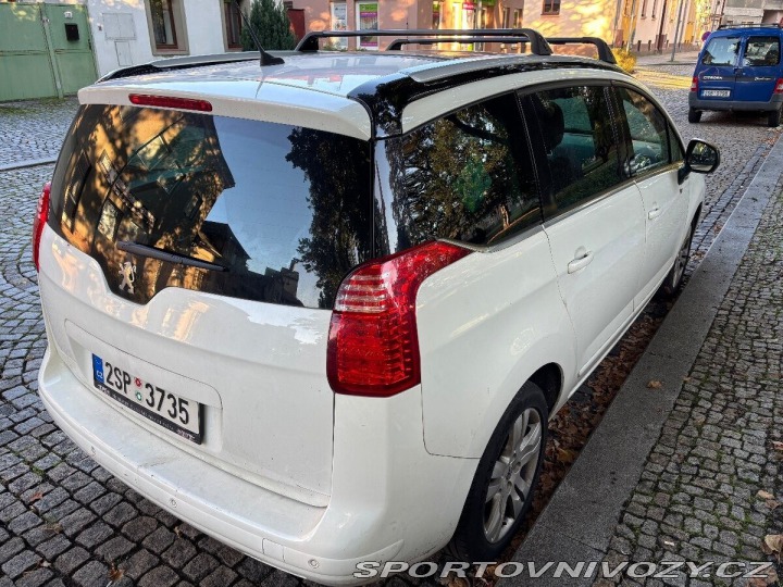 Peugeot Ostatní modely 5008 2,0 HDi Automat 1800