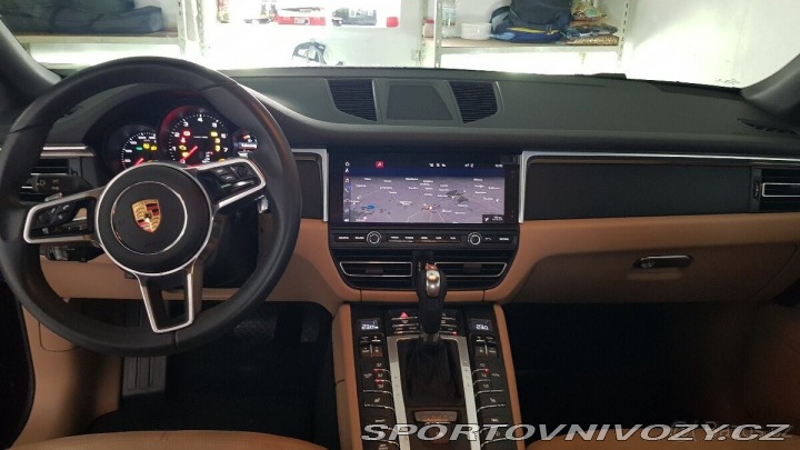 Porsche Macan 2021