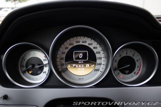 Mercedes-Benz C  2011