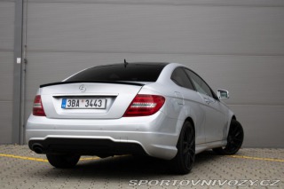 Mercedes-Benz C  2011