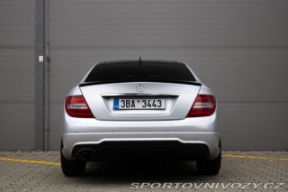 Mercedes-Benz C  2011