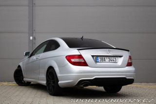Mercedes-Benz C  2011