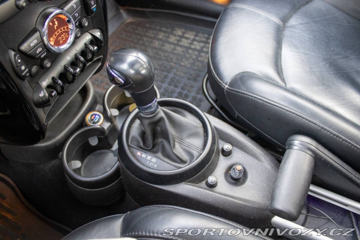 Mini Countryman Cooper D ALL4 82kW A/T 6 2014