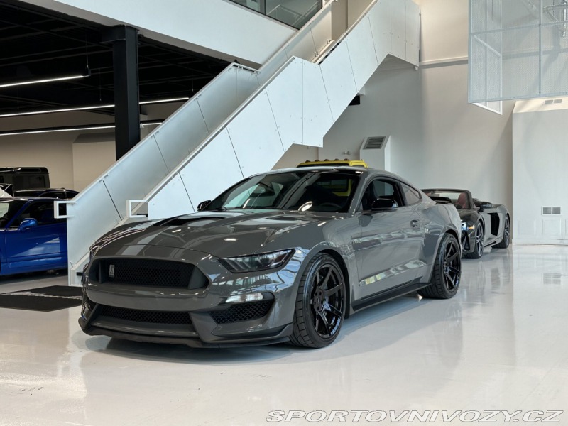 Ford Mustang GT 350 Shelby