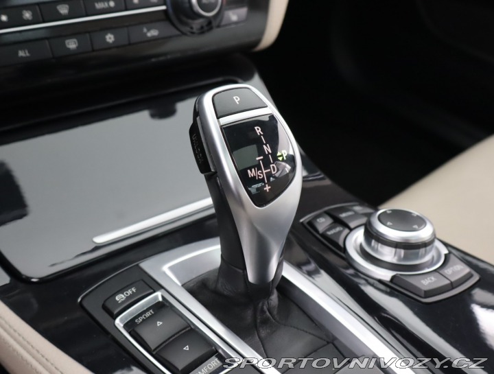 BMW 5 530i 2012