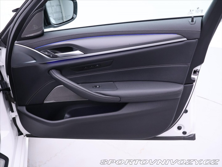BMW 5 4,4 M550i xDrive 390kW 2022