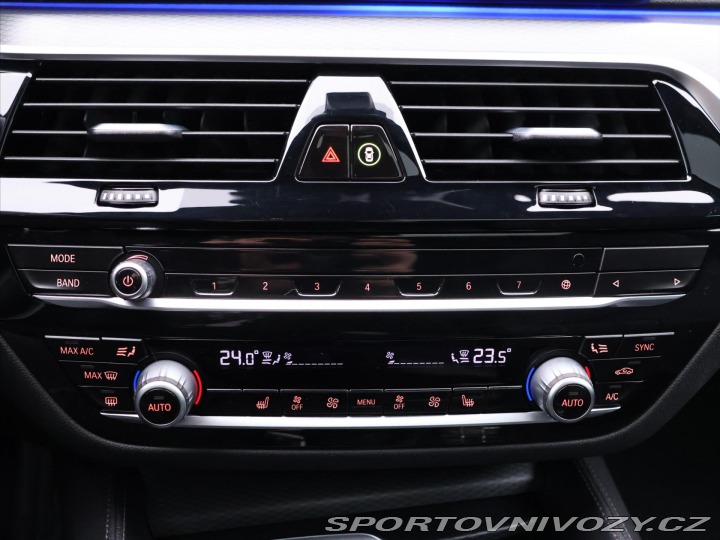 BMW 5 4,4 M550i xDrive 390kW 2022