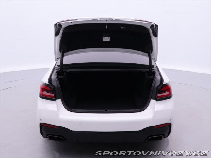 BMW 5 4,4 M550i xDrive 390kW 2022