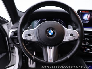 BMW 5 4,4 M550i xDrive 390kW 2022