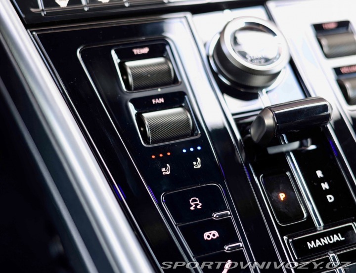 Aston Martin DB12 Coupé 4.0 V8 500KW | Alu 2023
