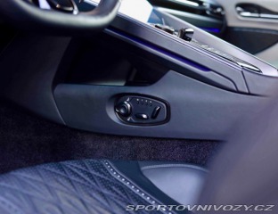 Aston Martin DB12 Coupé 4.0 V8 500KW | Alu 2023