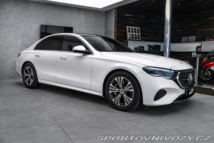 Mercedes-Benz E E 450 4M Avantagarde Adva 1800