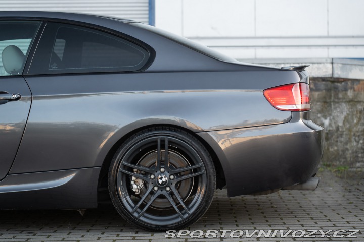 BMW 3 BMW E92 330i 2008
