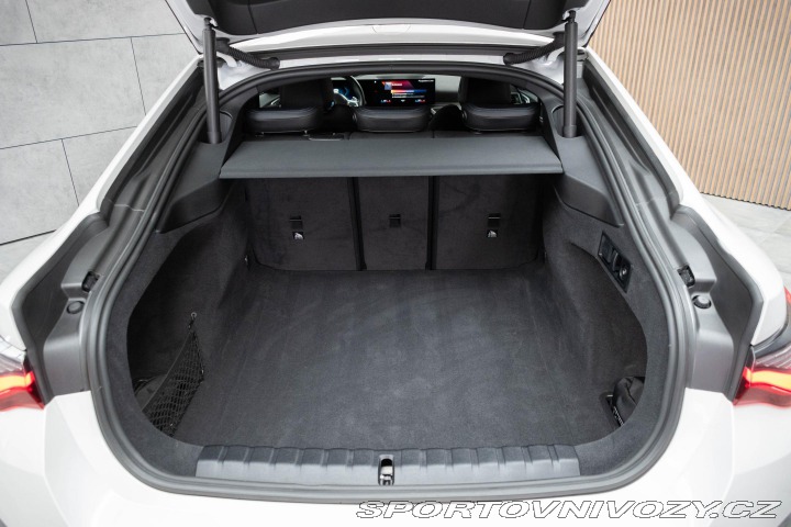 BMW 4 420d xD ///M*ZÁRUKA*TAŽNÉ 2023