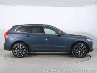 Volvo Ostatní modely XC60 Momentum T8 Twin Engine 2020