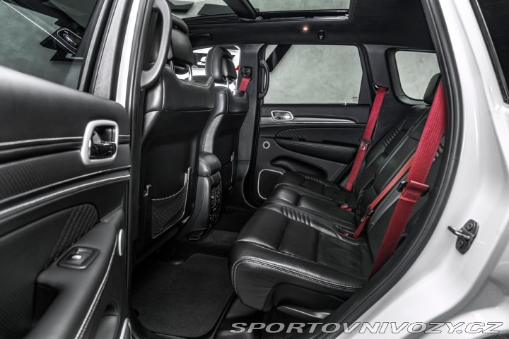 Ostatní značky Ostatní modely Jeep Grand Cherokee SRT 8 1800
