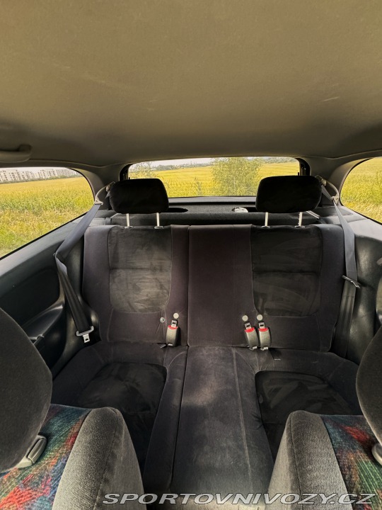 Nissan Almera GTi  2000