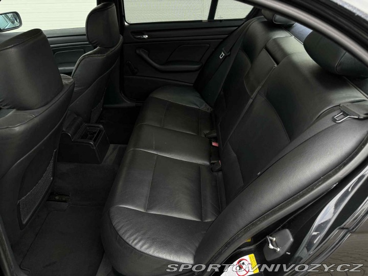 BMW 3 E46 320i 6 válec M packet 2000