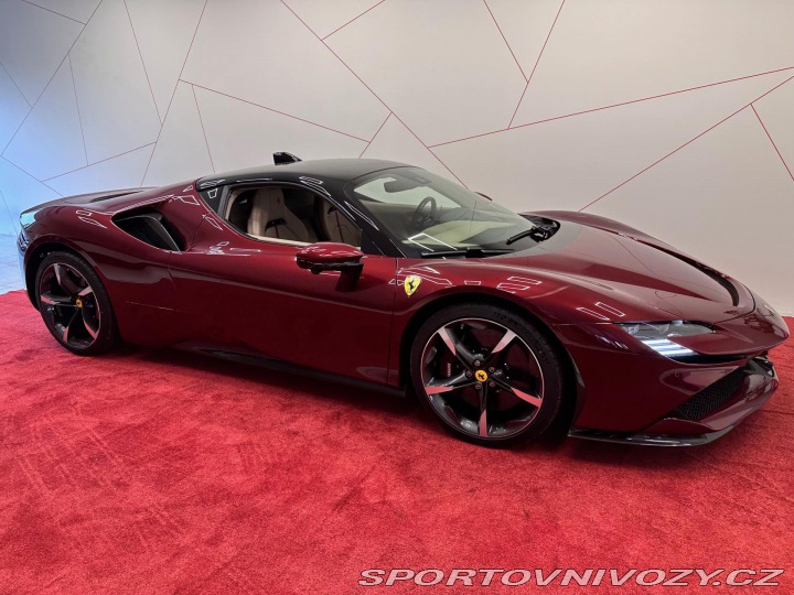Ferrari SF90 Nové, ČR, TOP*Full Carbon 2024