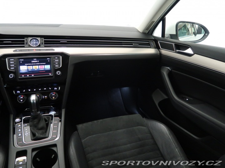 Volkswagen Ostatní modely Passat Highline 2.0 BiTDI 2015