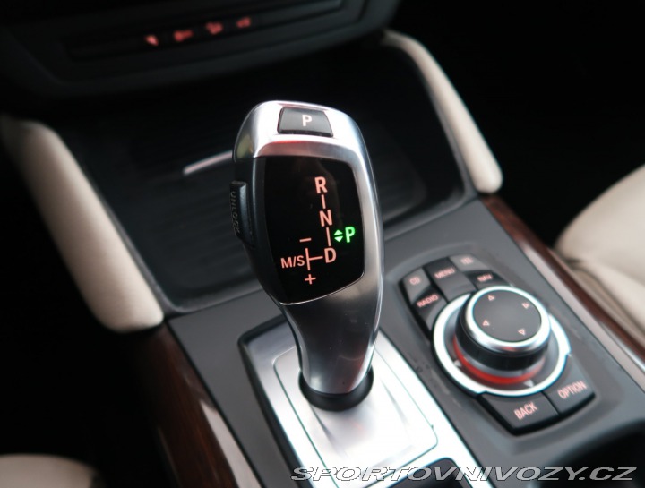 BMW X6 xDrive40d 2012