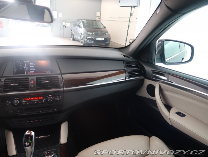 BMW X6 xDrive40d 2012