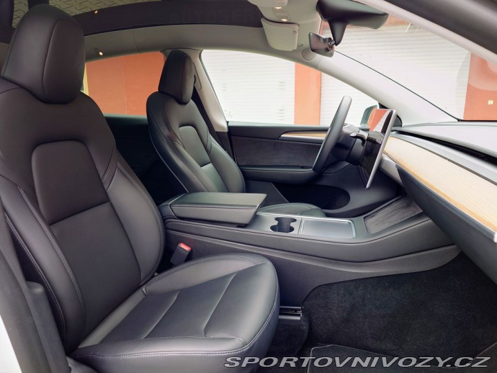 Tesla Model Y Long Range D.M  378 KW BE 2023