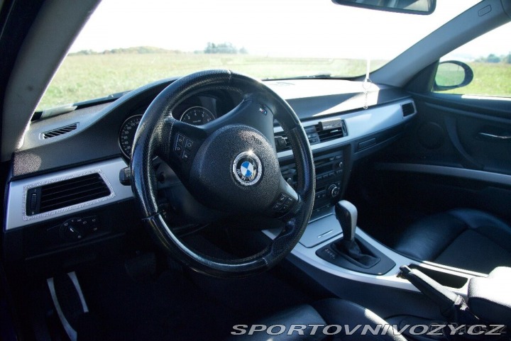 BMW 3 2,5 e92 325 i 2007