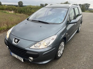 Peugeot  307 2,0   HDI 100kW - 7-míst,