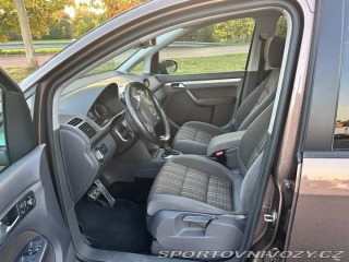 Volkswagen Ostatní modely Touran 2,0   Cross, 125 kW, DSG, 2013