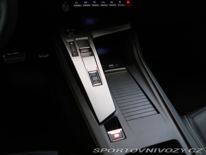 Peugeot 308 ELECTRO,CZ,1Maj,GT,AT,54k 2024