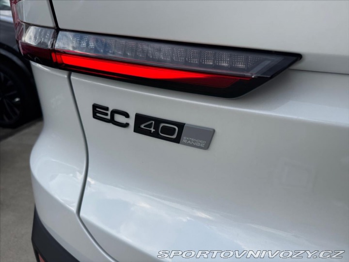 Volvo EC40 Single Range Plus Black 1 2025