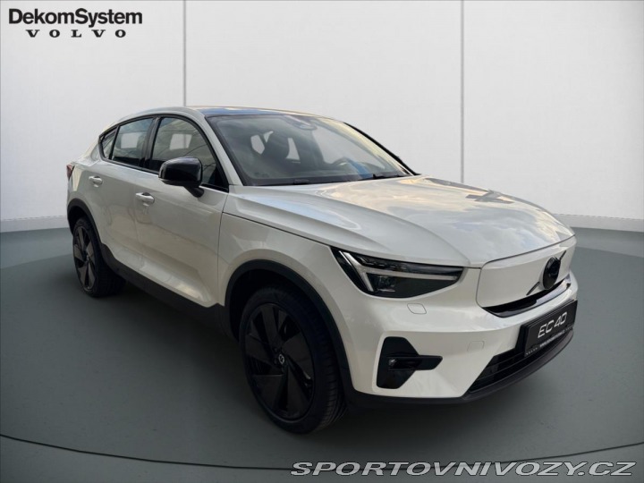 Volvo EC40 Single Range Plus Black 1 2025