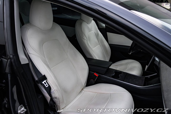 Tesla Model 3 Performance / TOP STAV / 2019