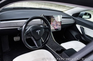 Tesla Model 3 Performance / TOP STAV / 2019
