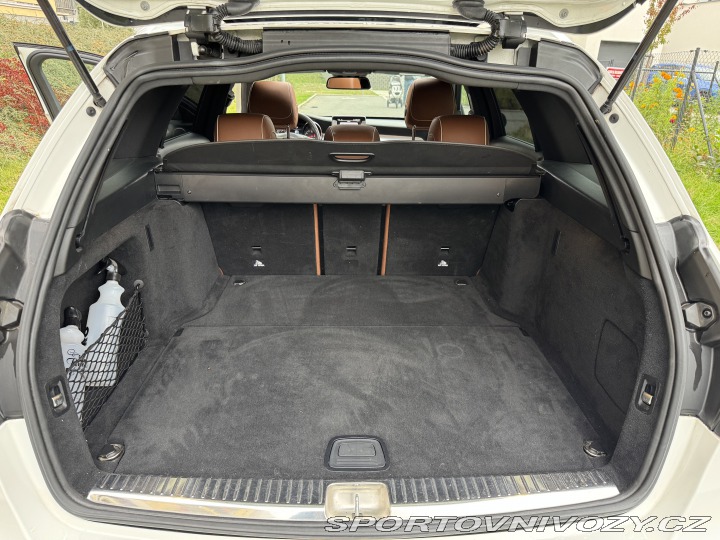 Mercedes-Benz C 400 4Matic pano designo 2017