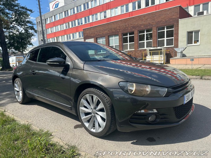 Volkswagen Scirocco 2,0 TSI, automat DSG 2009