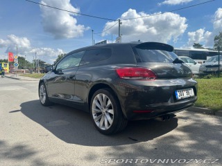 Volkswagen Scirocco 2,0 TSI, automat DSG 2009